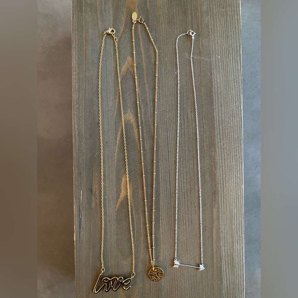 Set of 3 Dainty Necklaces Pendant Necklaces Love, Tree Of Life, Arrow Necklace